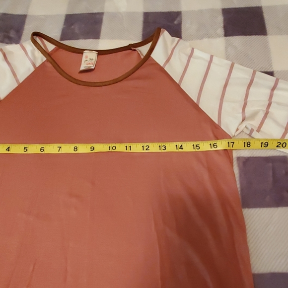 Striped Raglan top - Picture 4 of 6